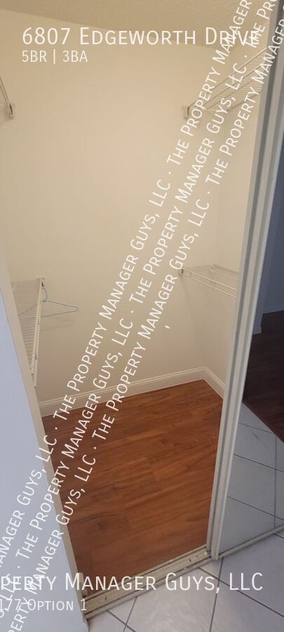 Building Photo - 6807 Edgeworth Dr