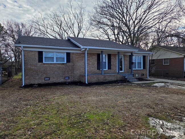 Building Photo - 743 Clarinda St