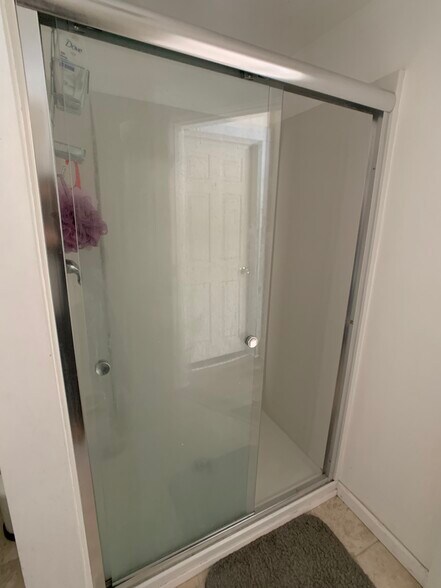 Building Photo - 35 S Chestnut St