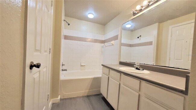 Building Photo - 3700 Castle Pines Ln