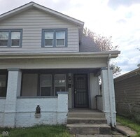 Building Photo - 1339 W Lee St