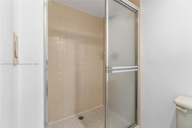 Building Photo - 3650 Whitehall Dr