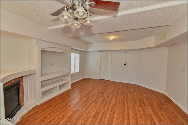 Building Photo - 13049 Tierra David Ct