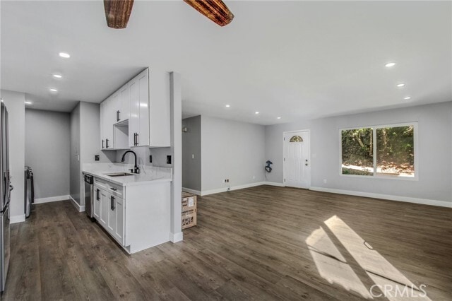 Building Photo - 9790 Caminito Bolsa