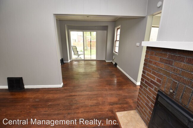 Building Photo - 2 br, 1 bath House - 1009 W. Grove