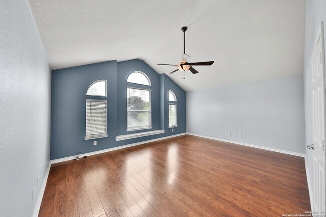 Building Photo - 4707 Shavano Ct