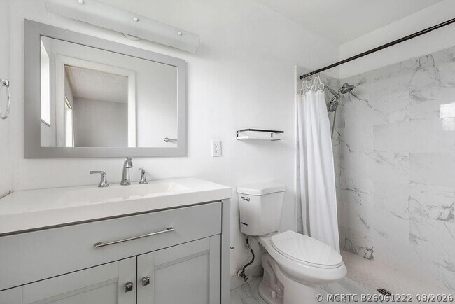 Building Photo - 2523 Dudley Dr W