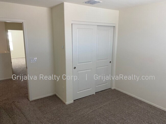Building Photo - 4 Bed, 3 Bath House + Den + Loft in Gladden Farms * MOVE-IN SPECIAL* (Moore Rd/Tangerine Farms)