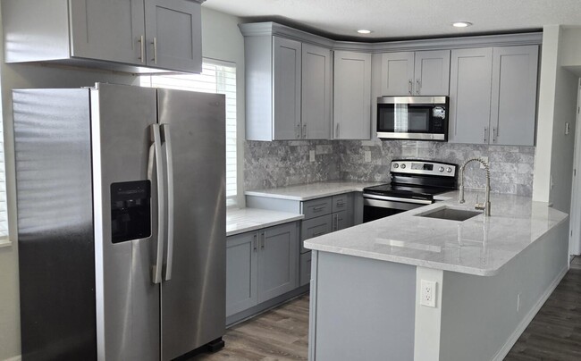 Primary Photo - 192 Normandy Ln