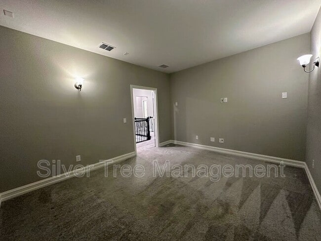 Building Photo - 1104 Pinnacle Ridge Rd