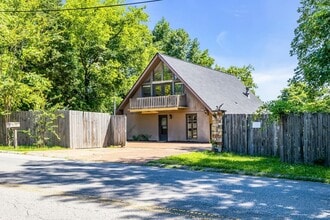 Building Photo - 272 Rio Vista Dr