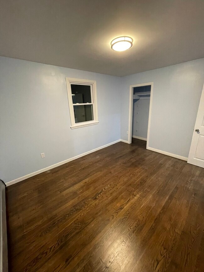 Bedroom 1 - 8 Proctor St