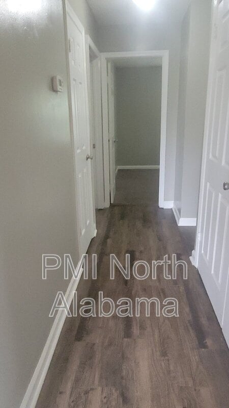 Building Photo - 4428 Bonnell Dr NW