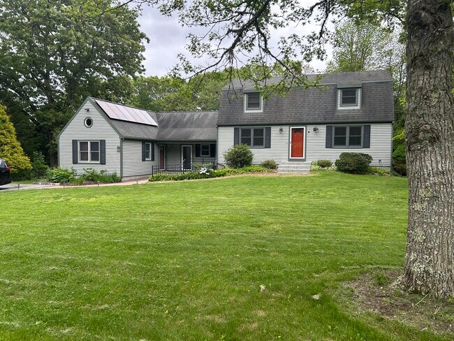 Building Photo - 119 Briarwood Dr