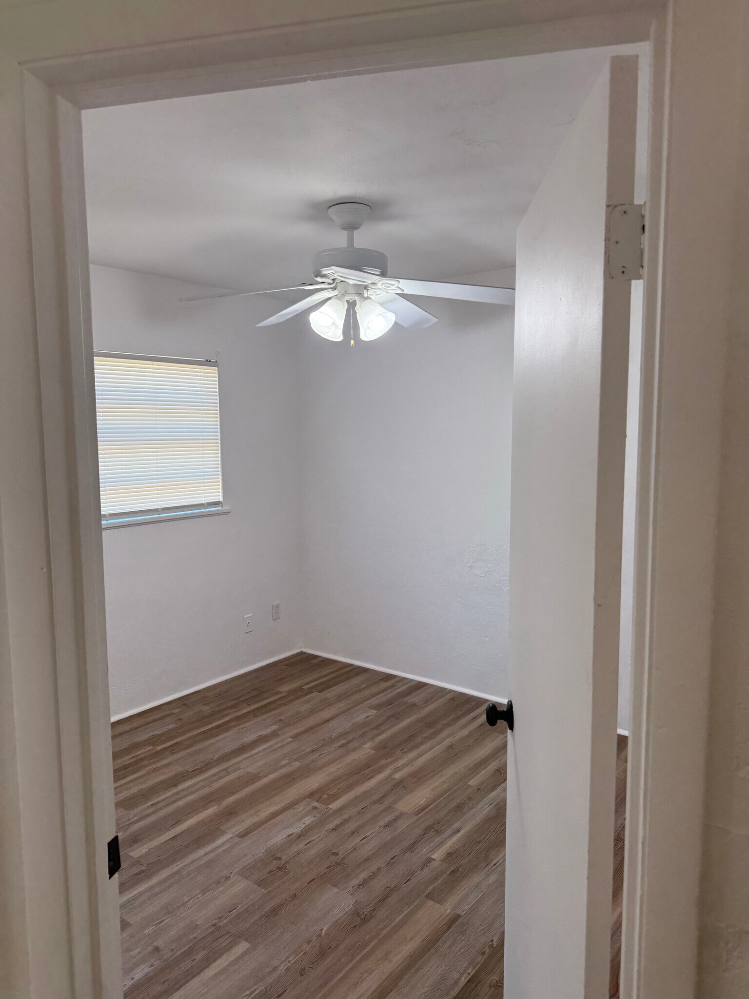 Building Photo - 3701 SW 30th Ter