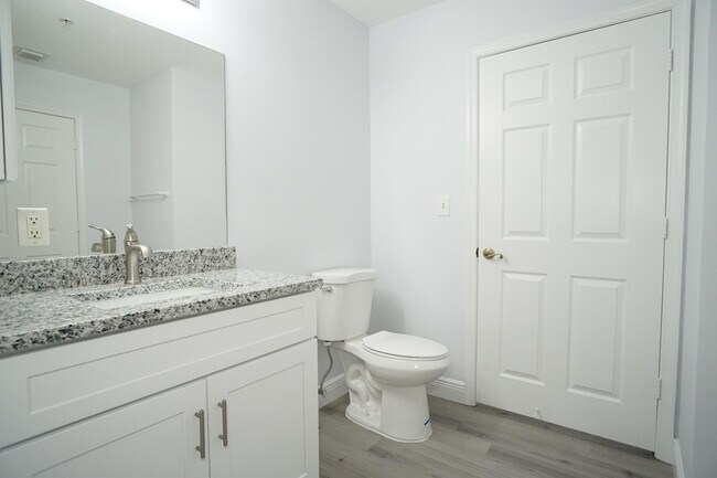 Building Photo - 1200 Town Center Dr