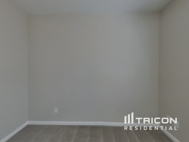 Building Photo - 10823 Spring Brook Pass Dr