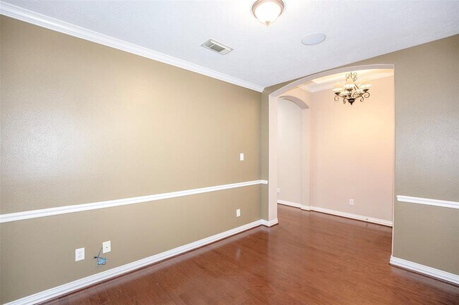 Building Photo - 2747 Villa Bella Ct