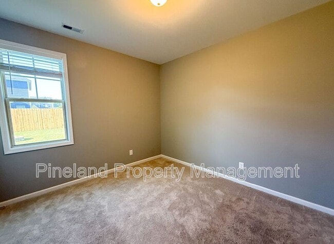 Building Photo - 268 Chatfield Dr.