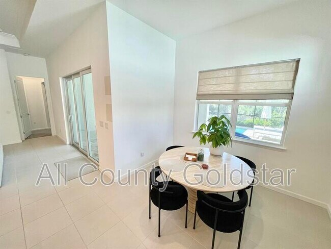 Building Photo - 29248 Coral Harbour Dr