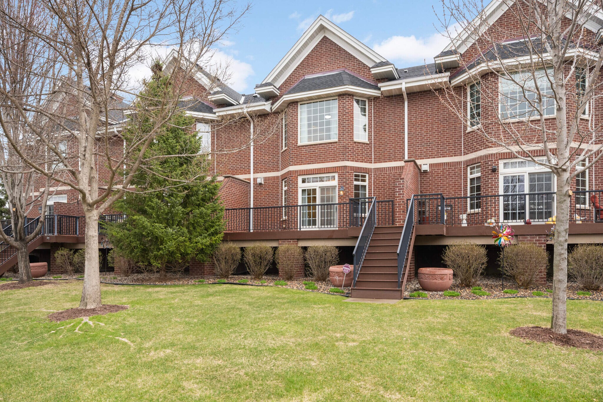 Building Photo - 10855 Falling Water Ln
