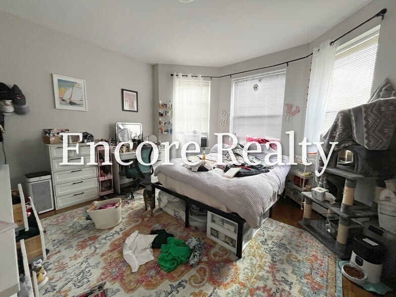 Building Photo - 41 Stearns Rd