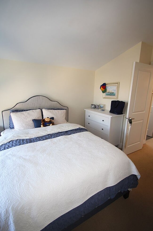 Building Photo - LUXURY 2-BED BALLARD TOWNHOME FOR RENT WIT...