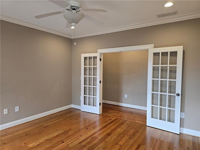 Building Photo - 1462 Georgia Club Dr