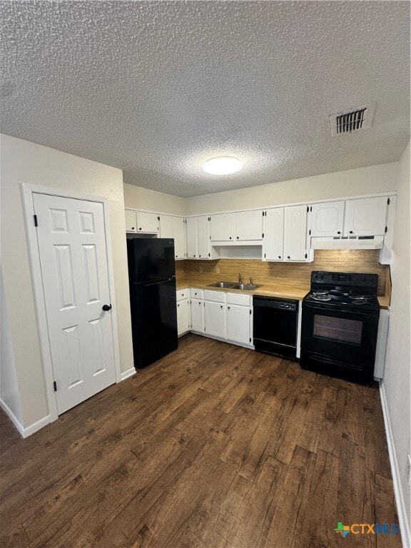 Building Photo - 4006 Retama St