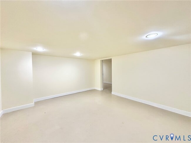 Building Photo - 6737 Rural Point Rd