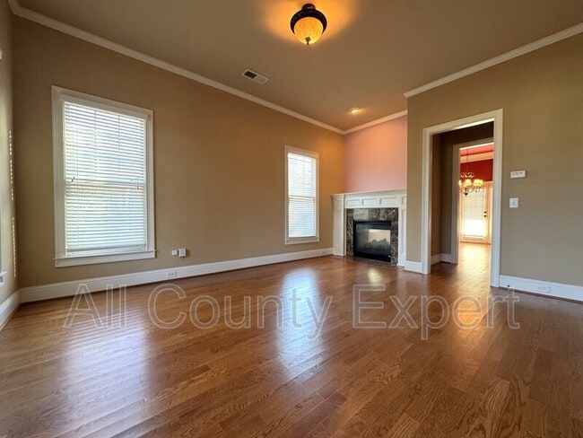 Building Photo - 1520 Vassar Ave