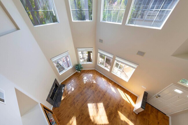 Building Photo - Irvine - Gated Northwood Point Townhome!