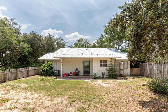 Building Photo - 21624 Caribbean Ln