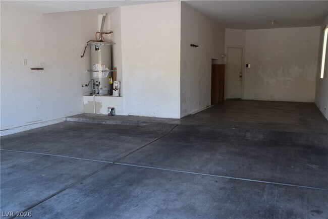 Building Photo - 9493 Grove Ridge Ave