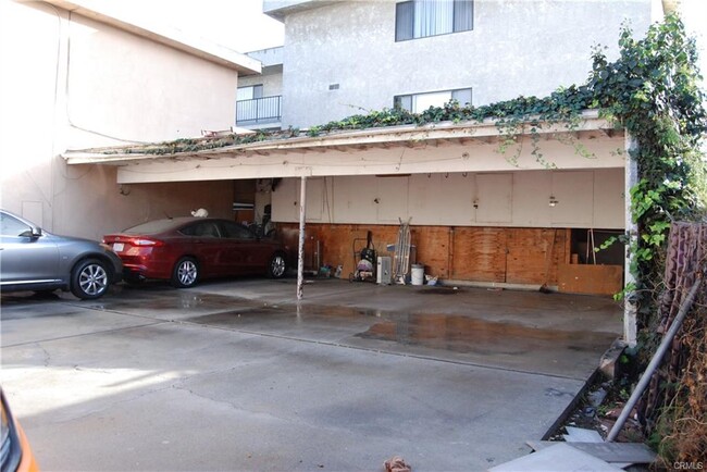 Primary Photo - 11413 Cedar Ave