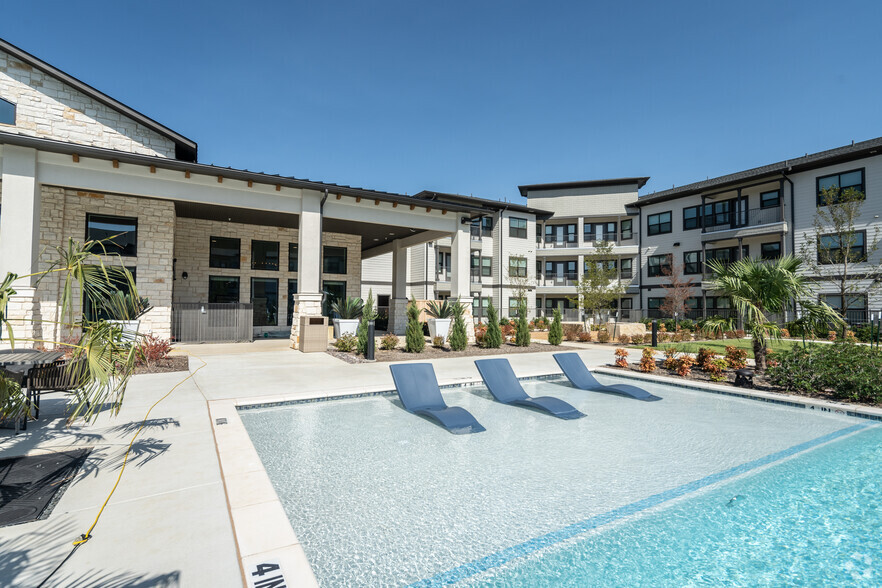 Amenities - Pool Area - Affinity at Keller