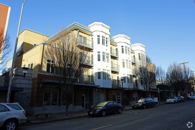 Building Photo - Five 2 Five 1st Ave West