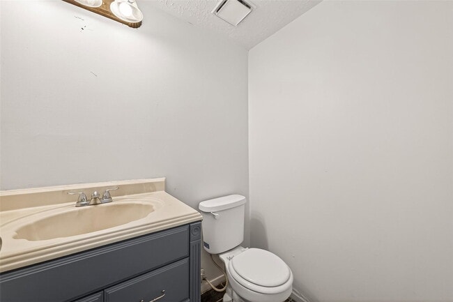 Building Photo - Beechbend Drive, Missouri City, TX 77489 - 4 BR 2.5 BA single-family home