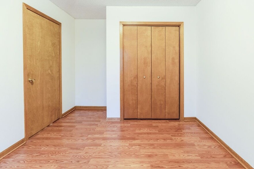 Building Photo - 8403 W 150th St