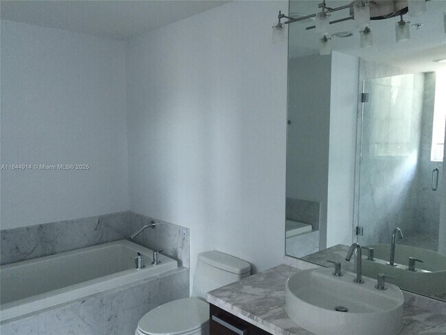 Building Photo - 244 Biscayne Blvd