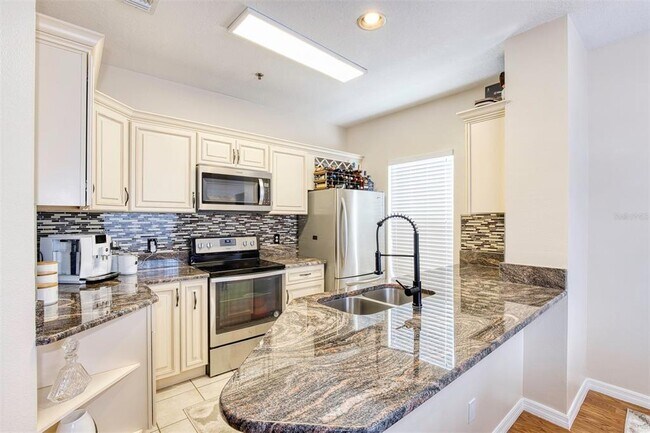 Building Photo - 4833 Cypress Woods Dr
