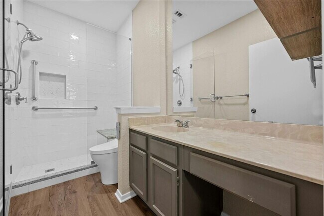 Building Photo - 6501 Brush Country Rd