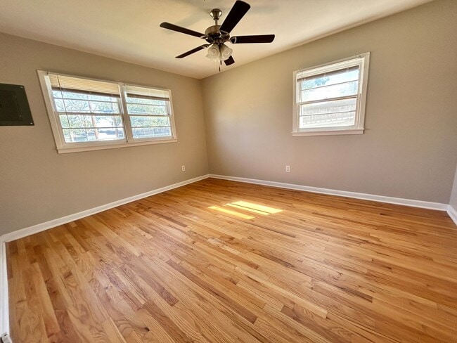 Building Photo - Cute 3-Bedroom in Central Lubbock!