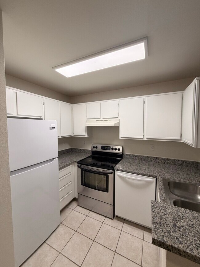 Building Photo - 3231 Allen Pkwy