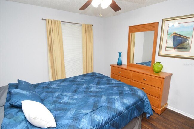 Building Photo - 8718 Mallard Reserve Dr