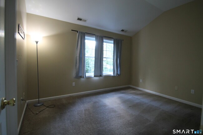 Building Photo - 8005 Heartwood Ln
