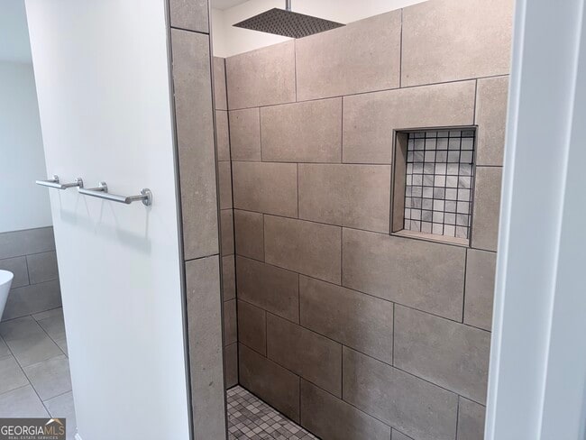 Building Photo - 410 N Caswell St