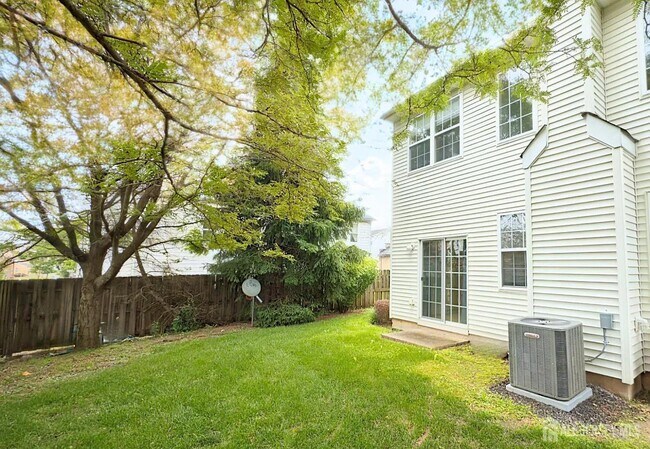 Building Photo - 315 Birch Ct