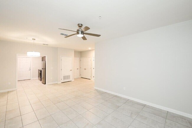 Building Photo - 7126 Rosson Rd