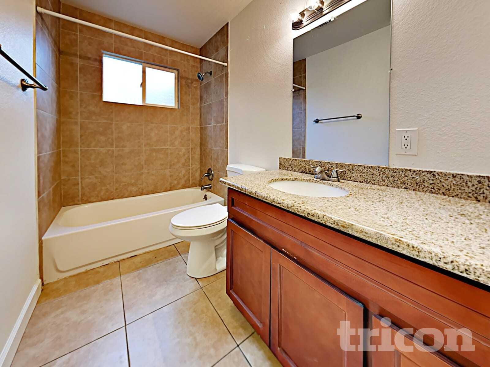 Building Photo - 684 Brown Ave